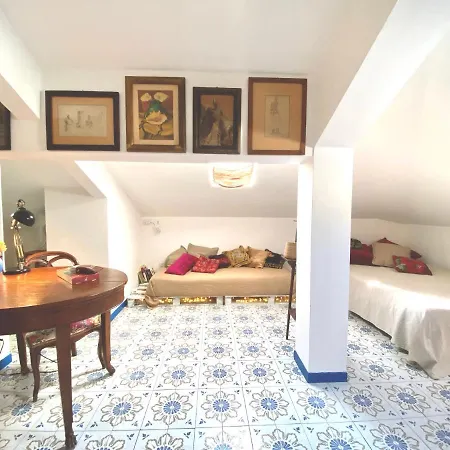 Joy Bamboo, Downtown, Three Min From The Sea Διαμέρισμα